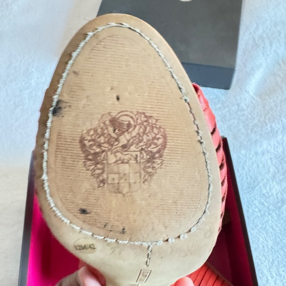 Size 12 Vince Camuto Red Emore Leather Woven Sandal - Picture 11 of 13